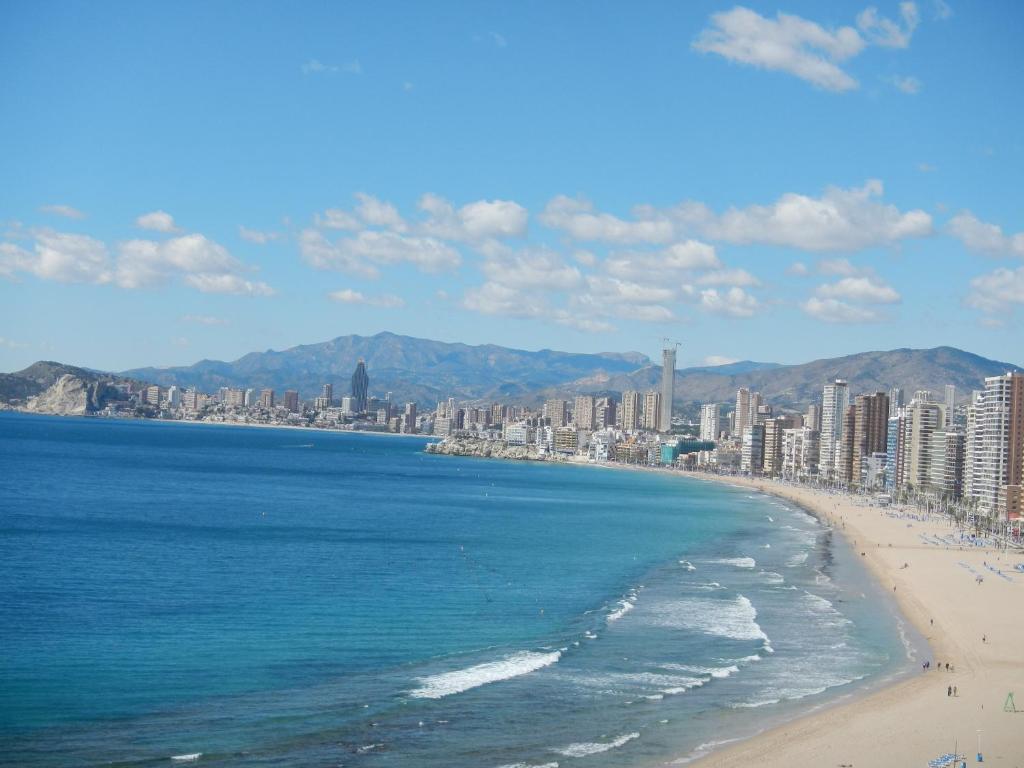 Apartamentos Las Carabelas 베니돔 객실 사진